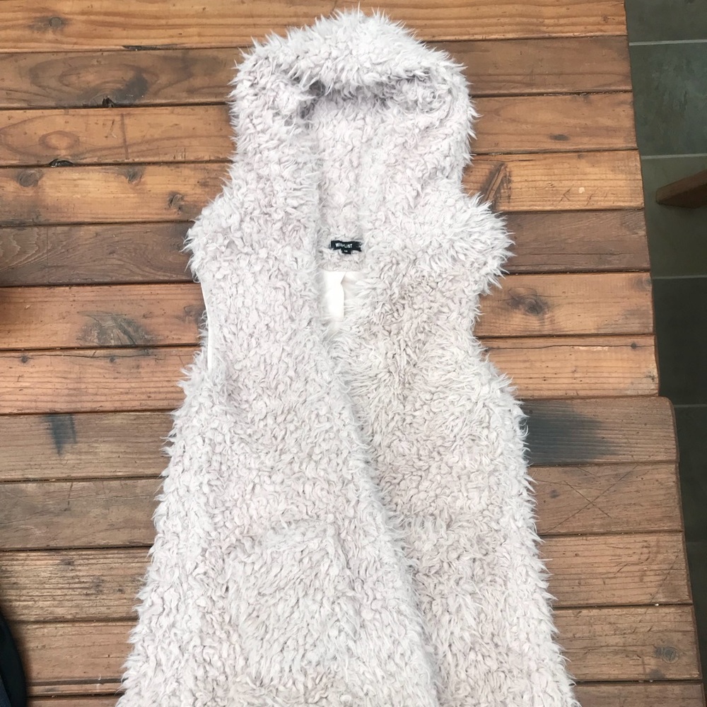 Wishlist Faux Fur Shaggy Vest | Size: M